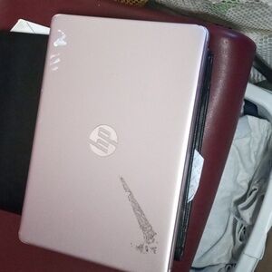 Hp cf2704ds laptop